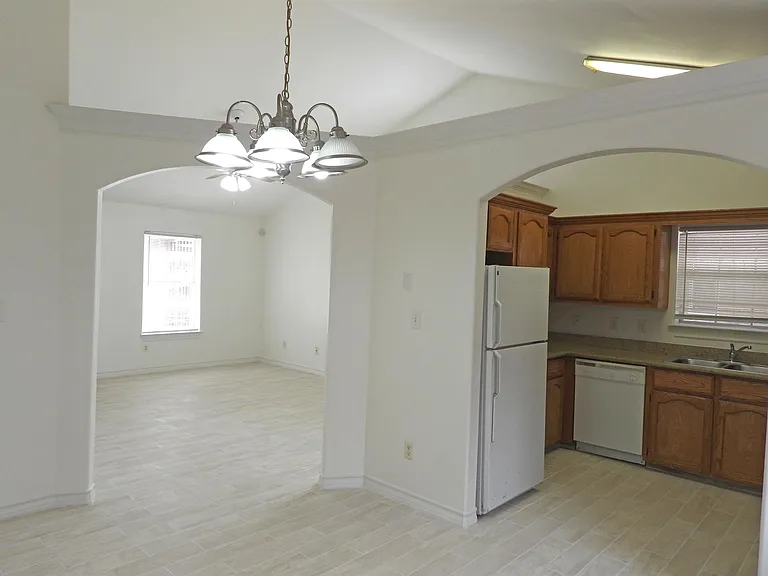2101 Bahamas Dr #3 — Photo 17