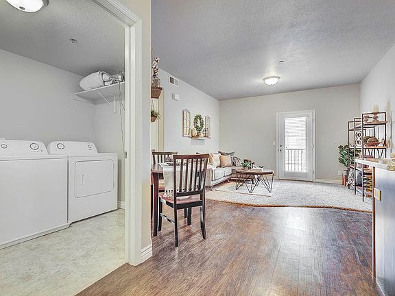 4th image of 5301 W Whitehorse Ln #N301