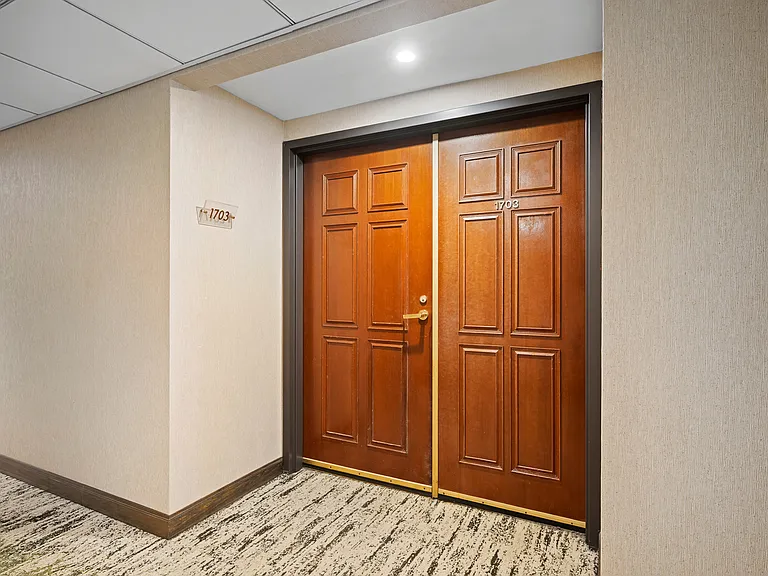 343 Pioneer Dr #1703 — Photo 4