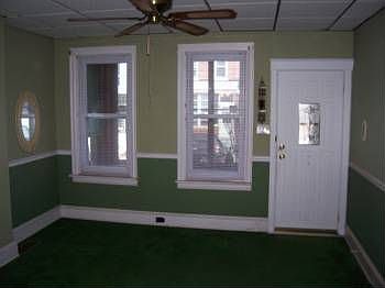 3rd image of 1706 Howland St