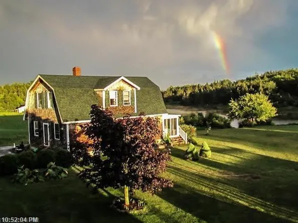 214 S Meadow Rd, Perry, ME 04667