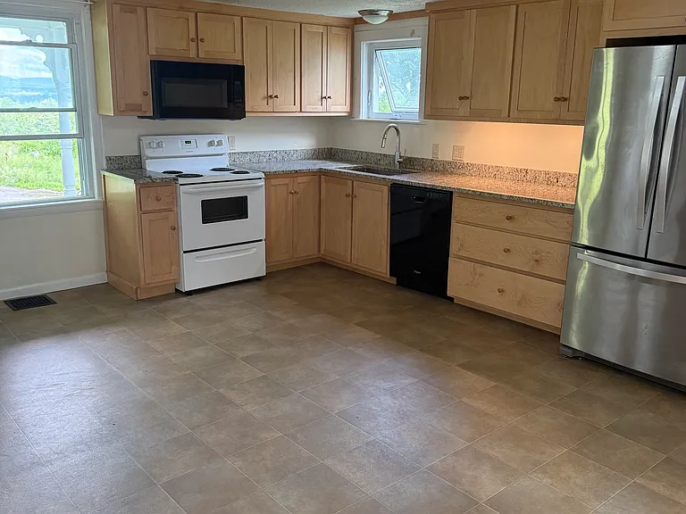 1276 Baird Rd — Photo 6