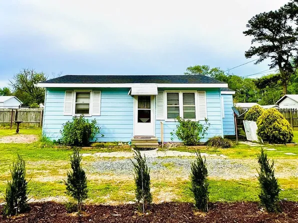 3409 Gall St, Chincoteague Island, VA 23336