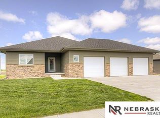 26916 Ruggles St, Valley, NE 68064