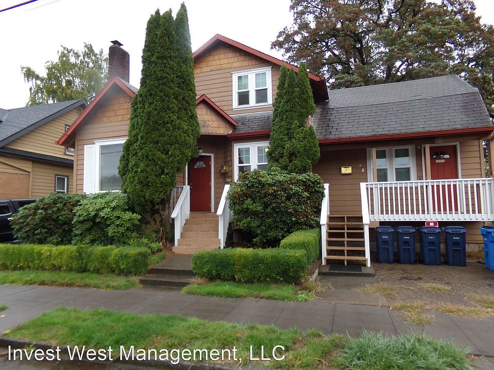 1st image of 428 SE 2nd Ave #10581745