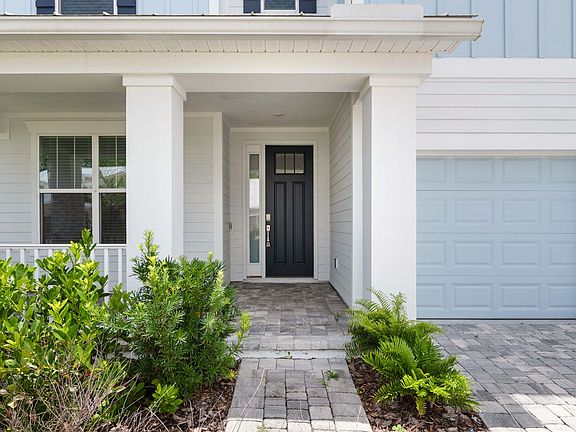 3rd image of 321 Marquesa Cir
