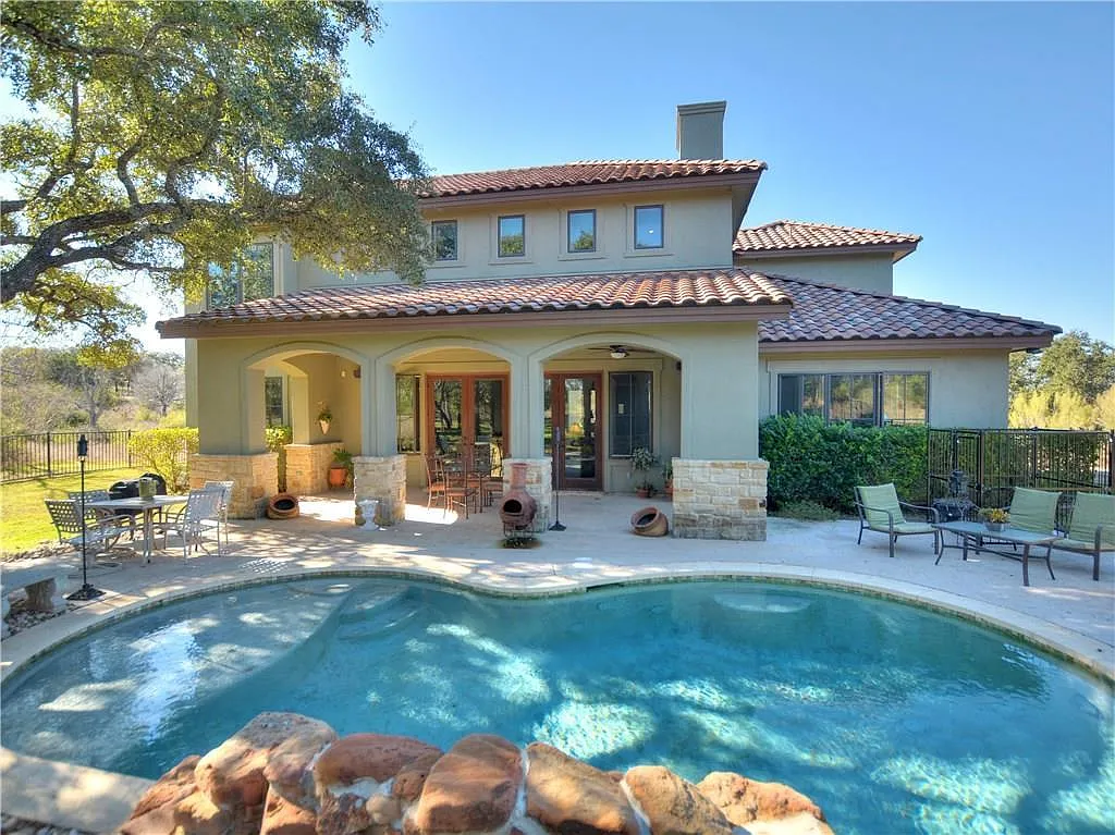 5 bed, 4.5 bath, 3368 sqft, $6,750 — Photo 1