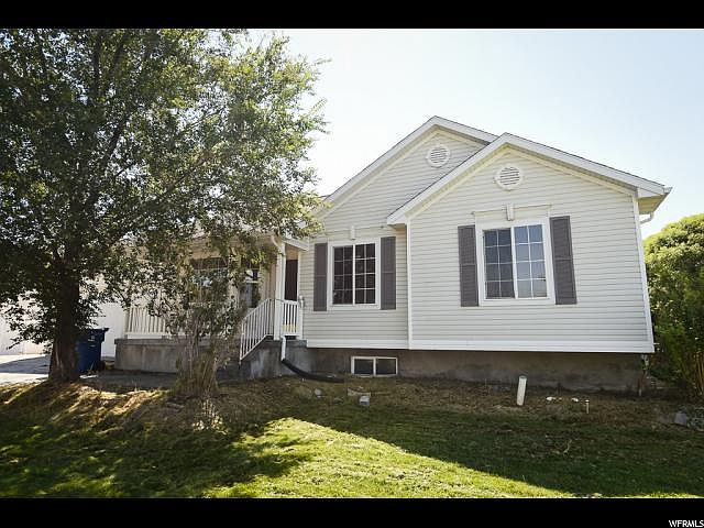 1st image of 5732 N Aberdeen Ln