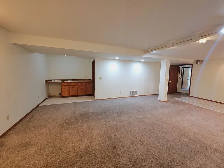 3320 Allen Ave — Photo 25