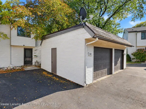 1444 Roxburgh Ave, East Lansing, MI 48823