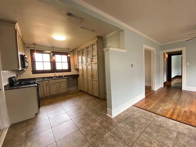 614 Blanchard St — Photo 16
