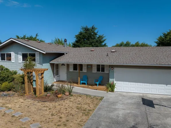 61 E Robert Place, Sequim, WA 98382