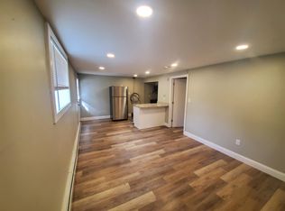 62 Cabot St APT 5, Beverly, MA 01915