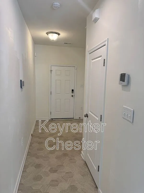 3 bed, 2.0 bath, 1644 sqft, $2,500 — Photo 3