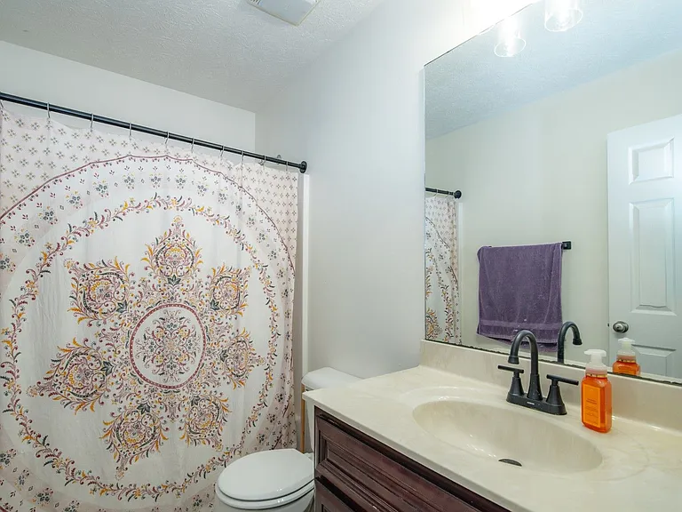114 Twin Lakes Dr — Photo 36