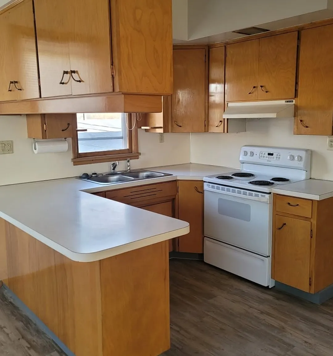 2 bed, 900 sqft, $950 — Photo 1