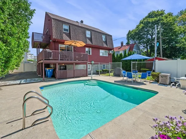 17 Buckthorn Ter, Winthrop, MA 02152