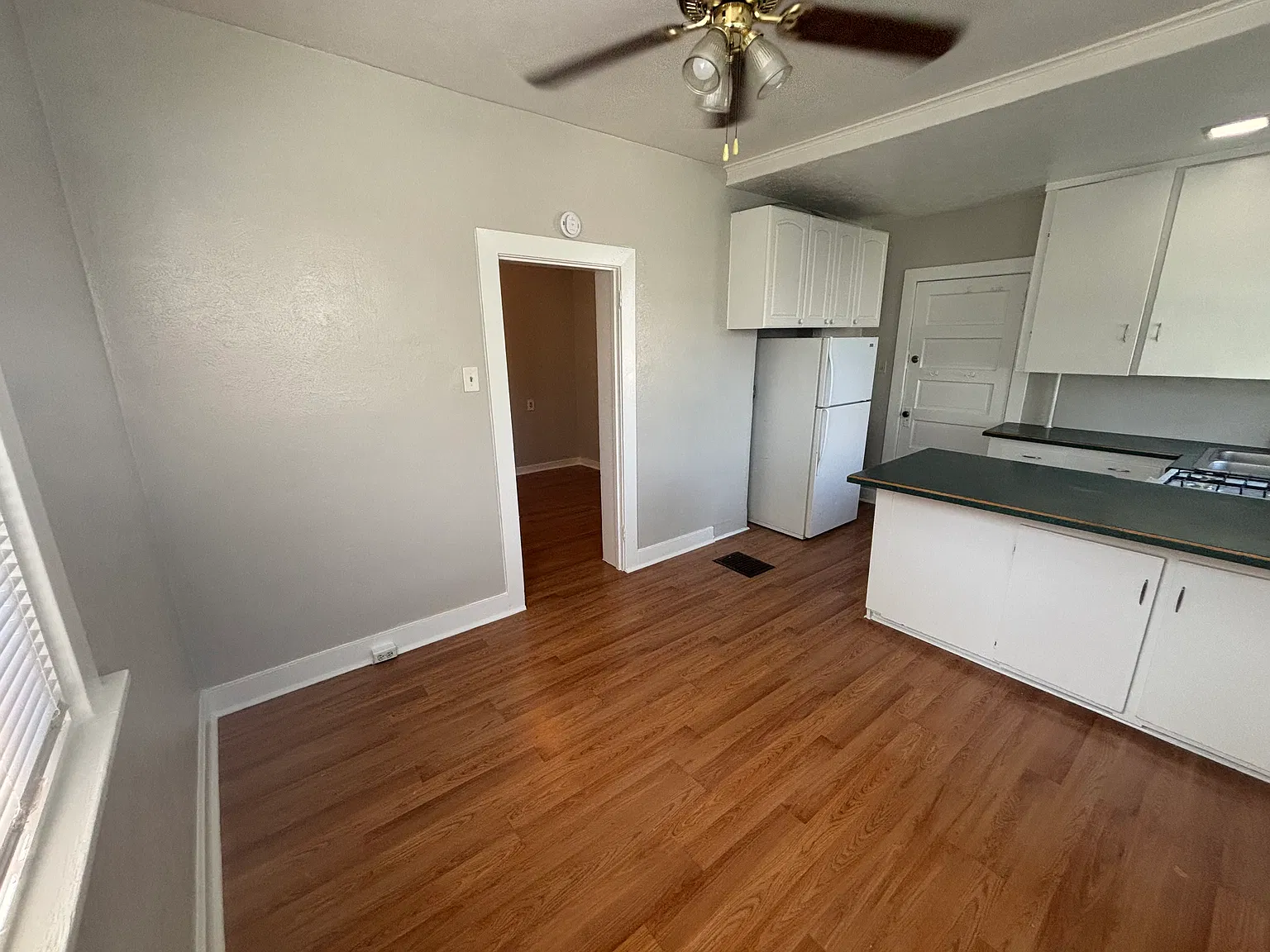Must See One Bedroom in Baker Neighborhood!! — Photo 2