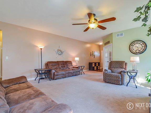4th image of 5419 Woodrush Ave