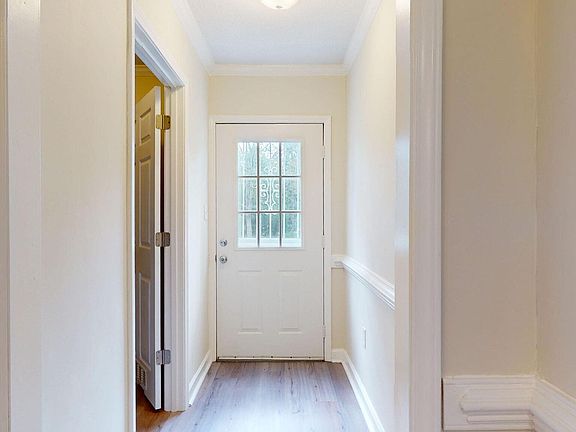 2nd image of 1057 Woodsend Lane