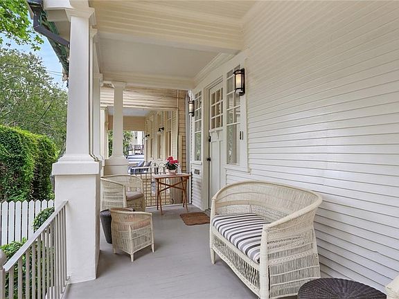 4th image of 319 Audubon St