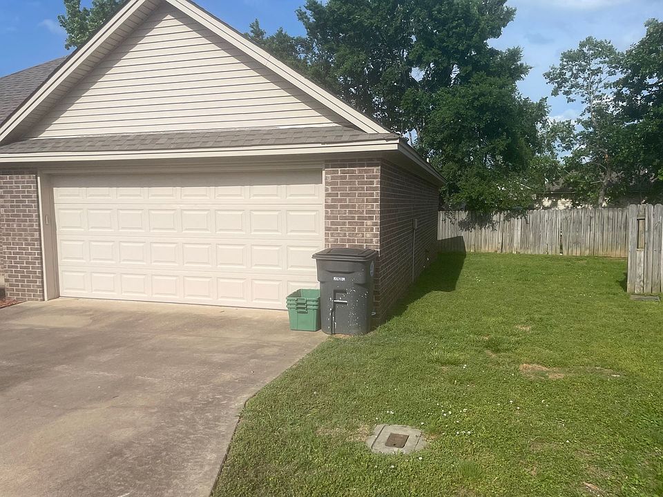 2nd image of 16 Garden Dr