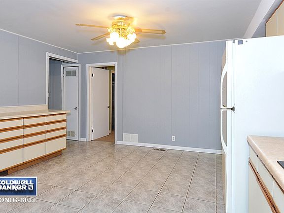 Kitchen / Breakfast Room