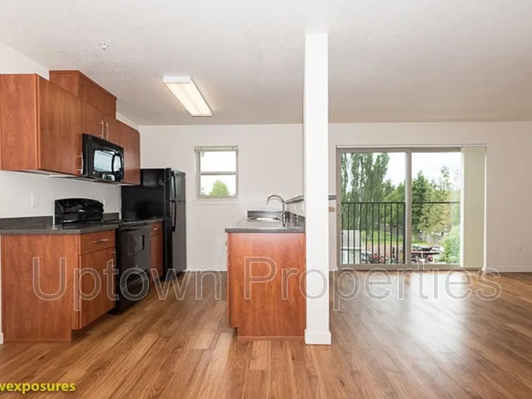 Franklin and Tucker Apartments — Photo 24