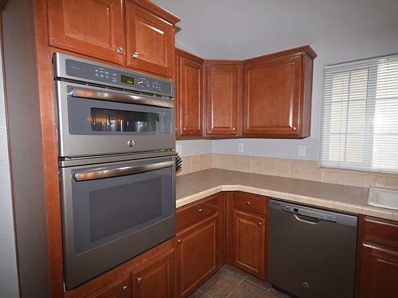 BUILT IN DOUBLE OVEN