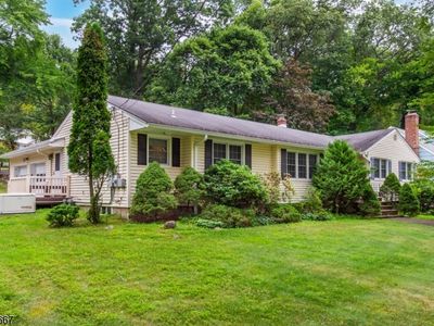 11 Whitewood Dr, Morris Plains, NJ, 07950