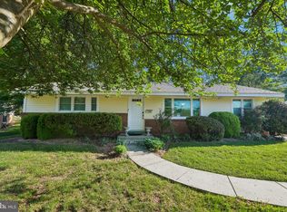 3304 Piper Ln, Alexandria, VA 22306