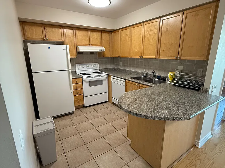 61 Town Centre Ct #1512 — Photo 2