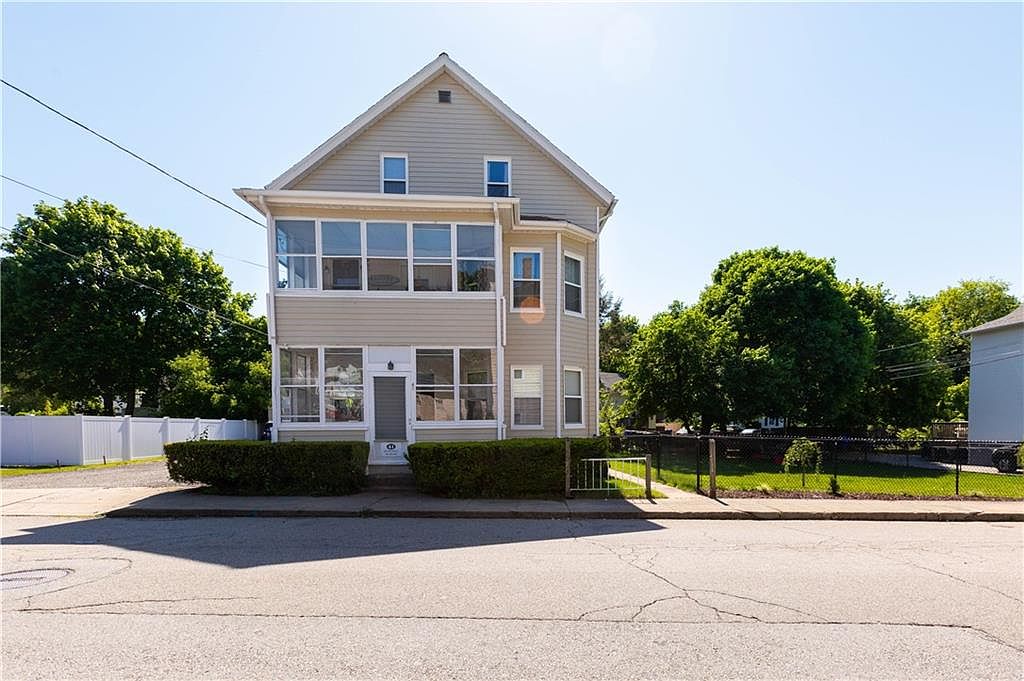41 Phenix Ave, West Warwick, RI 02893 Zillow