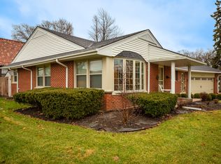 375 S Holly Ave, Elmhurst, IL 60126