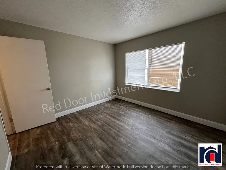 Move In Special 1 & 2 Bedrooms Available Minutes from the River — Photo 21