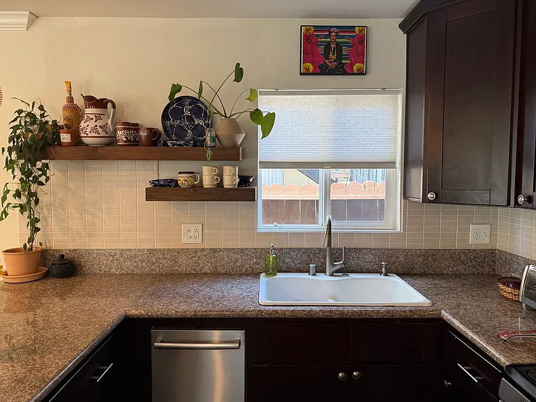1608 Cedar Ave — Photo 9