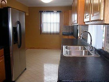 3rd image of 41 Meadowgate Blvd