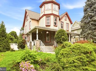 19 W Hinckley Ave, Ridley Park, PA 19078