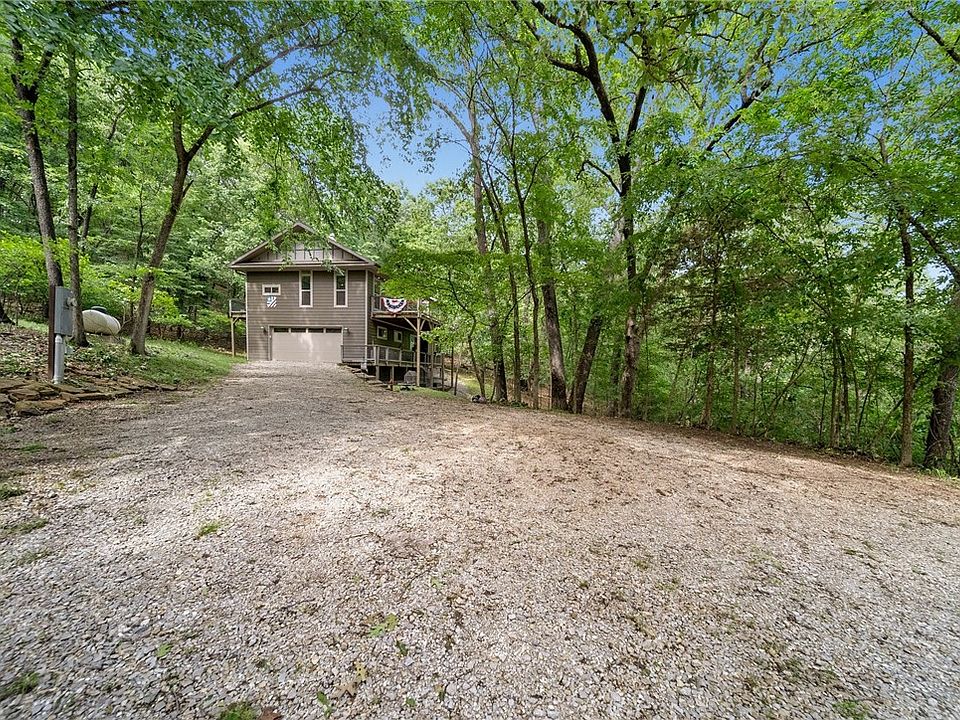1st image of 11435 Oak Leaf Cir