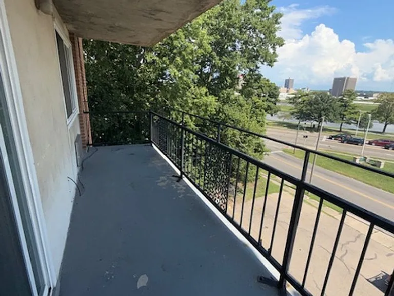 848 Riverview Ter #508 — Photo 8