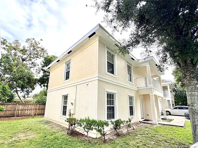 3836 Dove Landing Rd — Photo 2