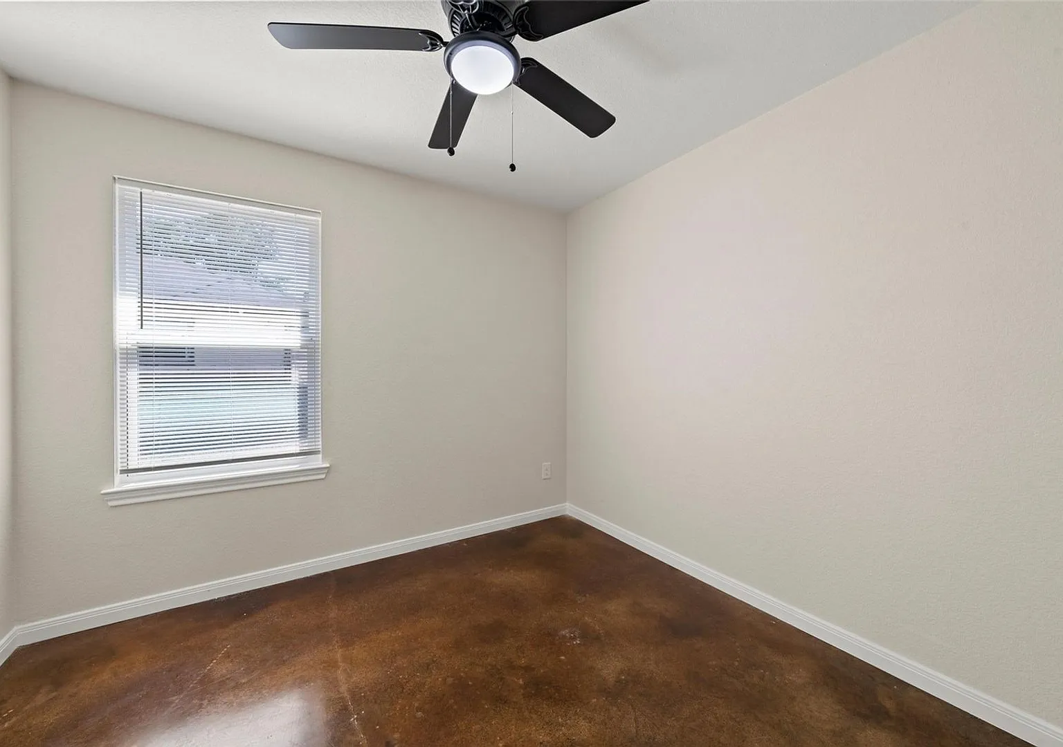 Spacious 3BR Duplex in Waco — Photo 3