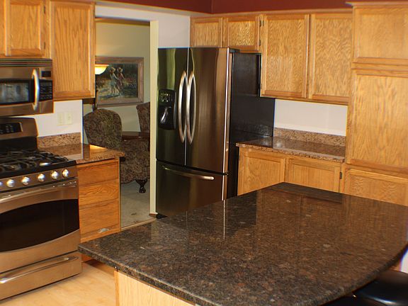 3rd image of 1253 NW Harlequin Ct