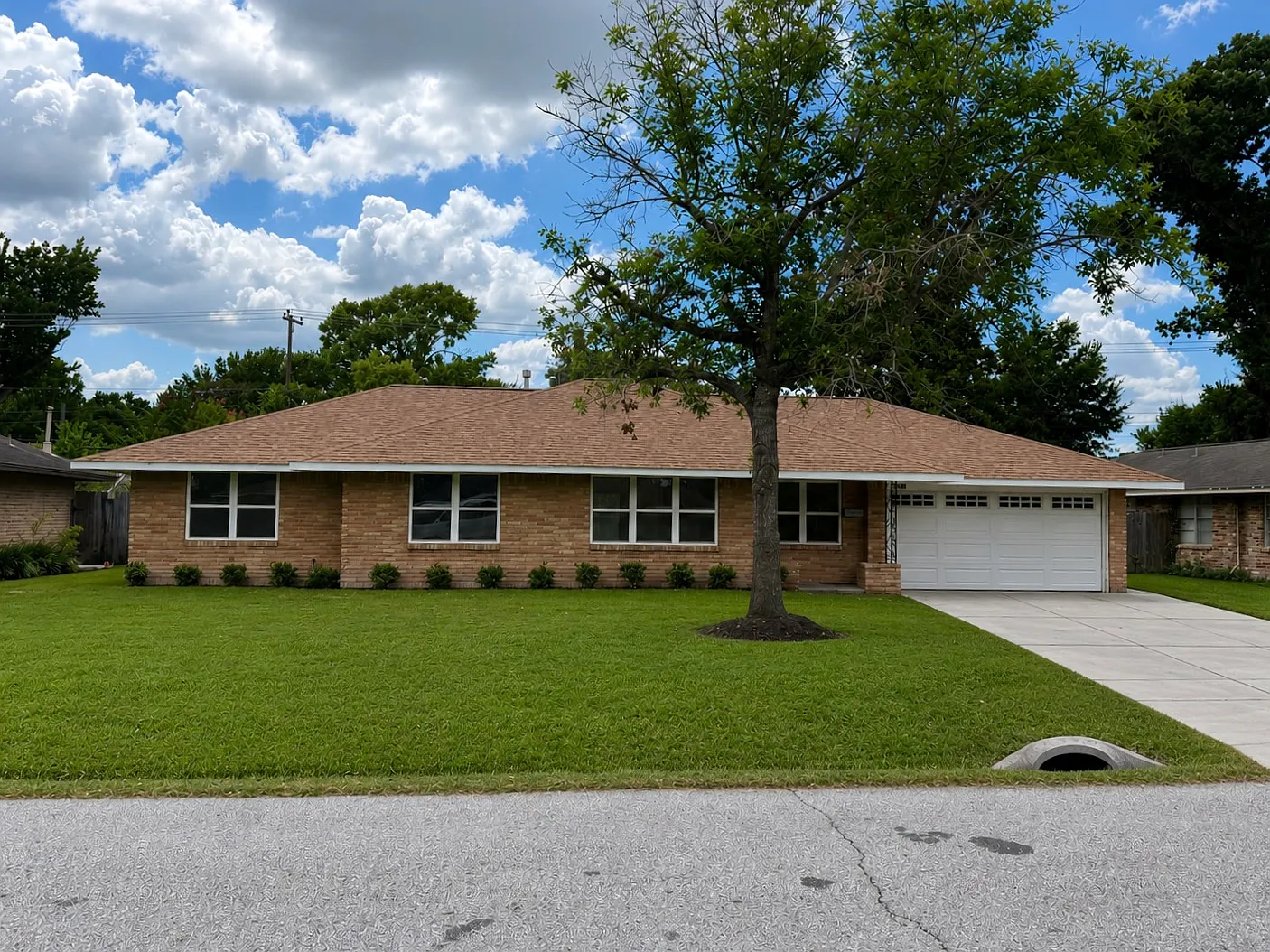 3 bed, 1604 sqft, $2,600 — Photo 1