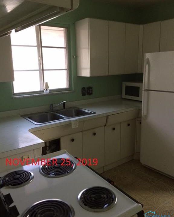 2nd image of 935 Cresceus Rd