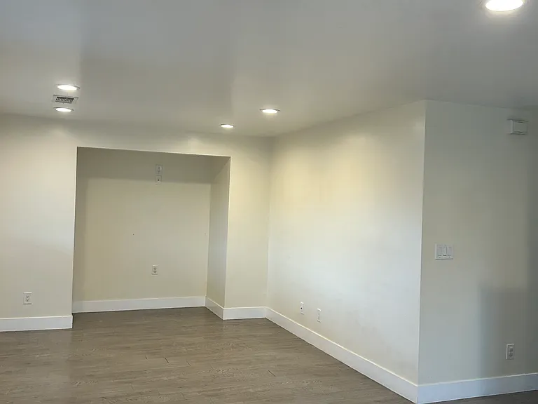 3820 Florence St — Photo 12