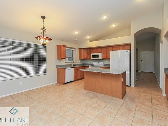 5th image of 29485 N Candlewood Dr