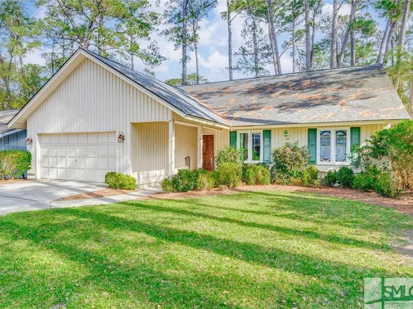 39 Village Green Circle, Savannah, GA 31411