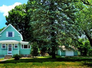 32 Stevens St, Manchester, NH 03103