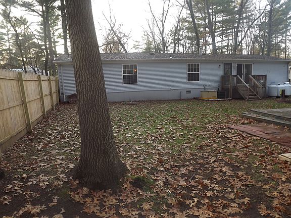 3rd image of 900 Rock City Rd Trlr 26